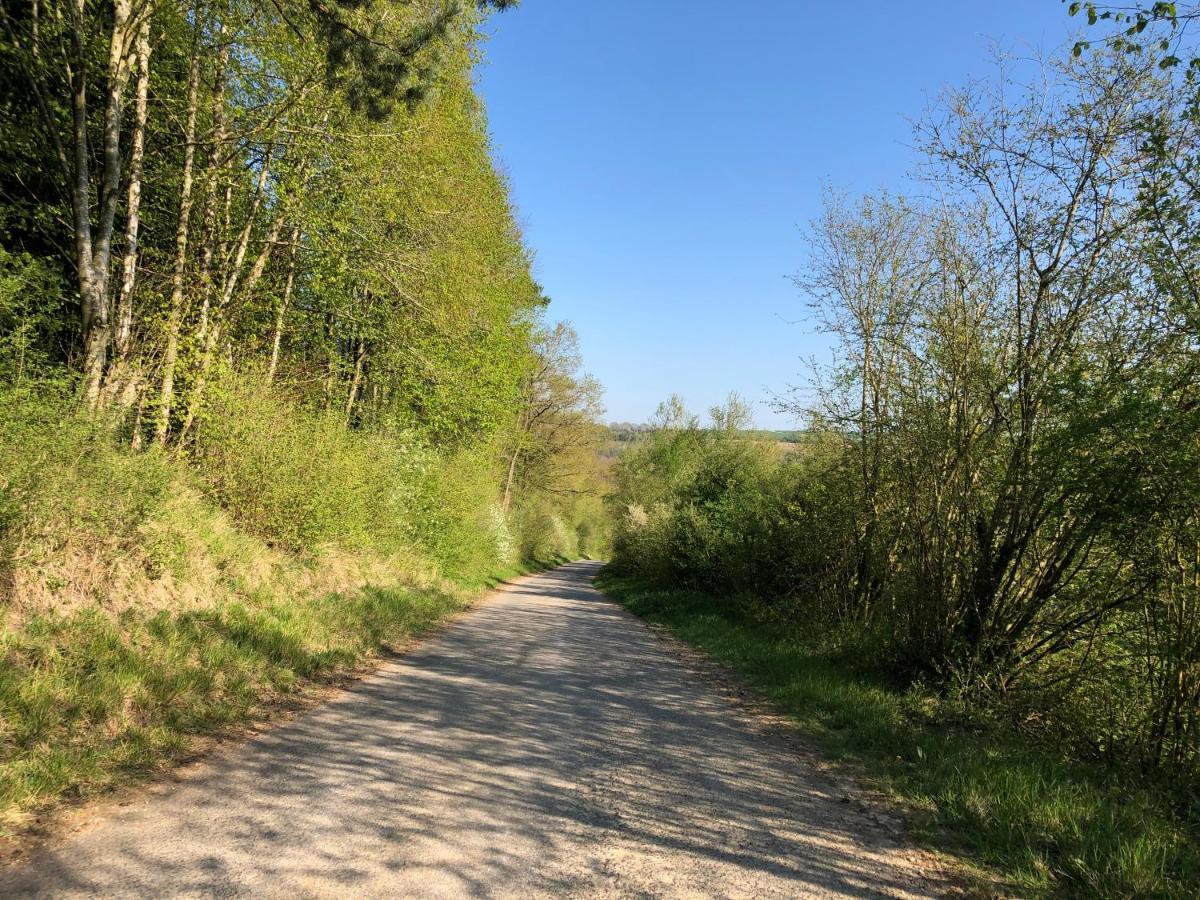 Le Gite De L Abreuvoir Bergicourt Exteriör bild